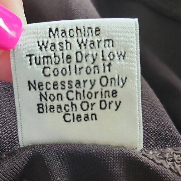 CAbi Style #814 Wide Leg Mid Rise Dark Chocolate Brown Capri Pants, S - Picture 6 of 6